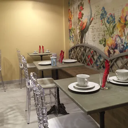 De ゲストハウス 3*